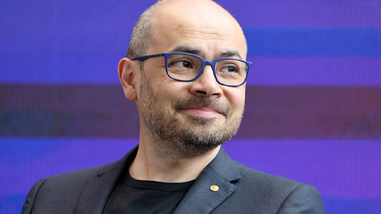 谷歌深度思维首席执行官称：中国人工智能模型与美国的差距仅为“数月”