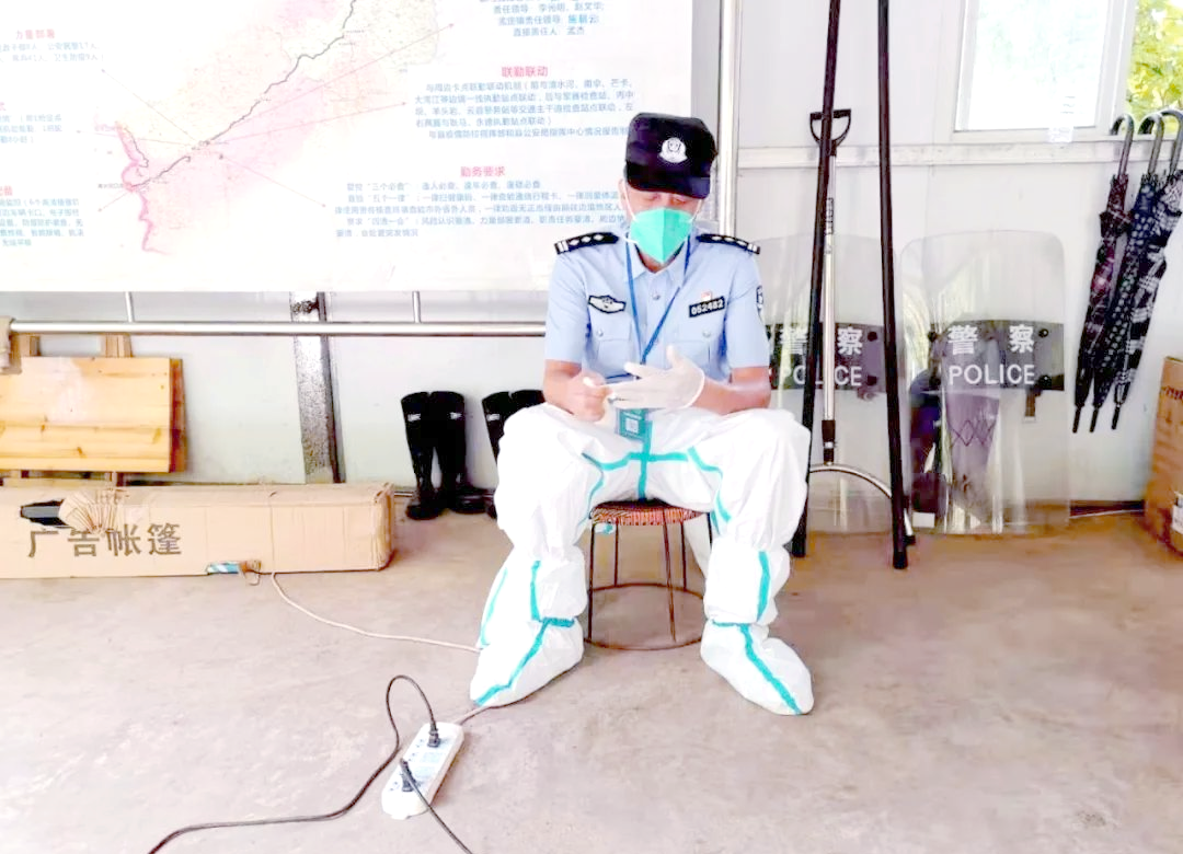 【警察疫情防控，警察疫情防控宣传标语】