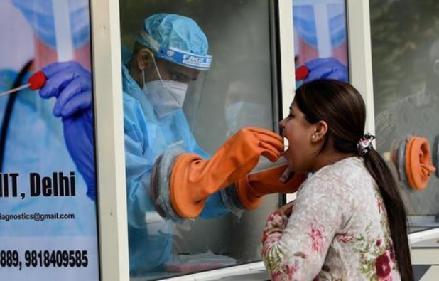 【新德里疫情，新德里爆发抗议活动】