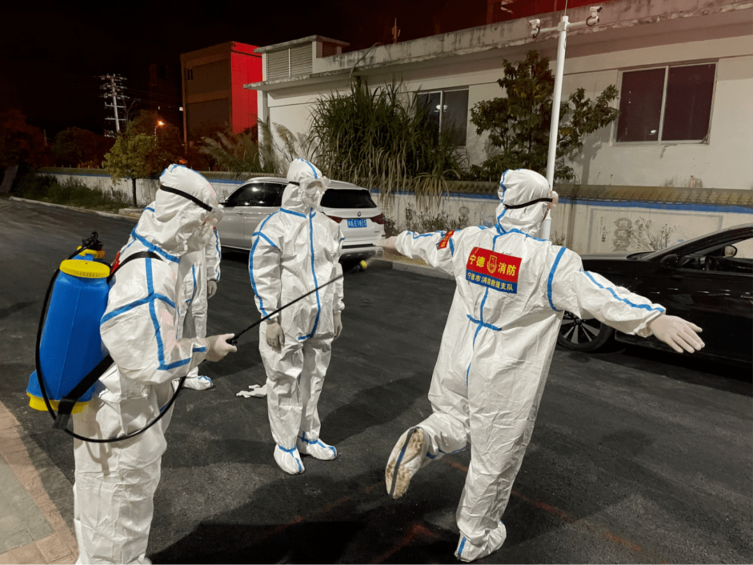 【深入防控疫情第一线，深入防控疫情第一线做到】